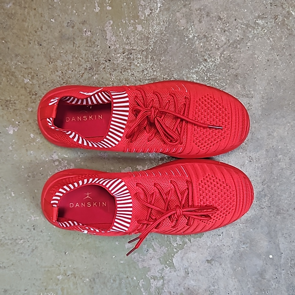 Danskin NWOT Red Athletic Shoes Sz 9